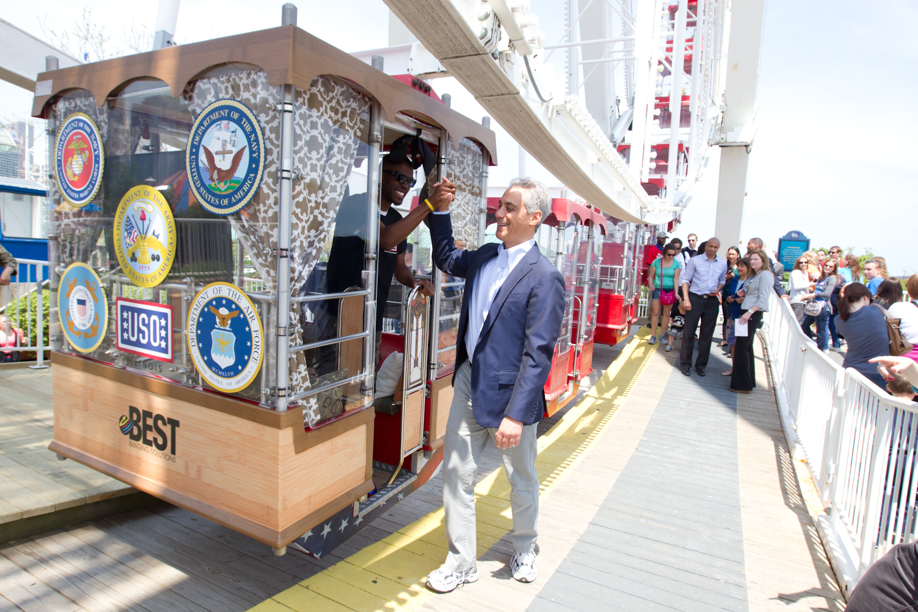 Mayor Emanuel Encourages Clinton Shepherd on His Pursuit of a World Record Setting 48 Hour Ferris Wheel Ride